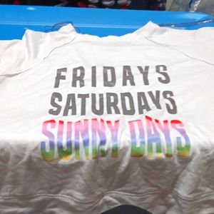 A white long shelves t shirt for daytime  where or night where.